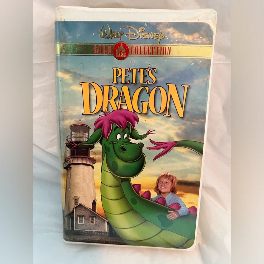 Pete’s Dragon VHS